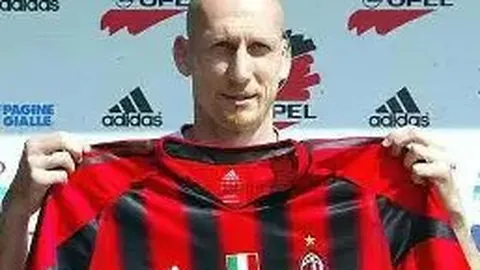 欧文赞颂萨拉赫英勇表现，或为利物浦告别战一幕？